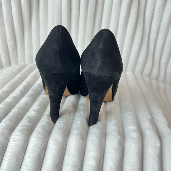 Michael Kors Suede Black 4 1/2 " Heel + 1/2 " Plato Pumps Size 8 1/2 - Picture 4 of 12